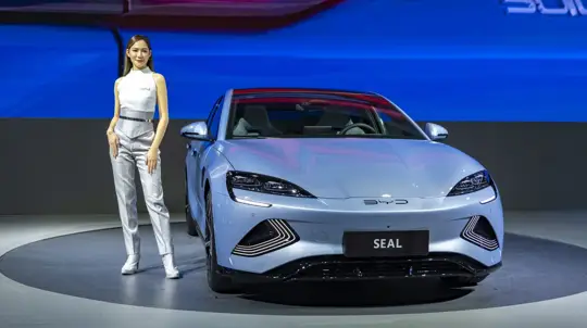 Трампа потянуло на азиатов: кандидат в президенты США разрешит китайские машины