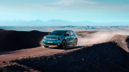 Ford Explorer Limited Edition: отвезет, согреет, сделает массаж и все припомнит