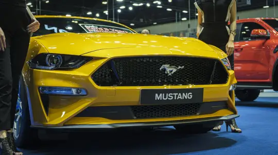 Ford запатентовала секретную разработку: фары, которые следят за взглядом водителя