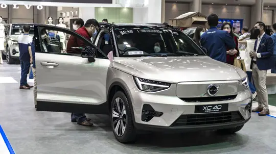 Электрическое будущее Volvo под угрозой: компания может закрыться