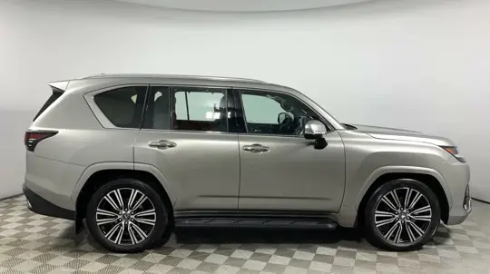 Самый аварийный внедорожник в России вернулся: теперь за него просят почти 20 млн рублей