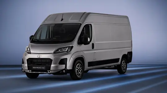 Группа ГАЗ не позволит японской новинке развалить бизнесс: что известно о новом фургоне