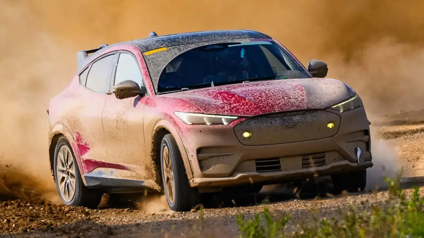 Это теперь самый дальнобойный электромобиль в мире: официальный рекорд