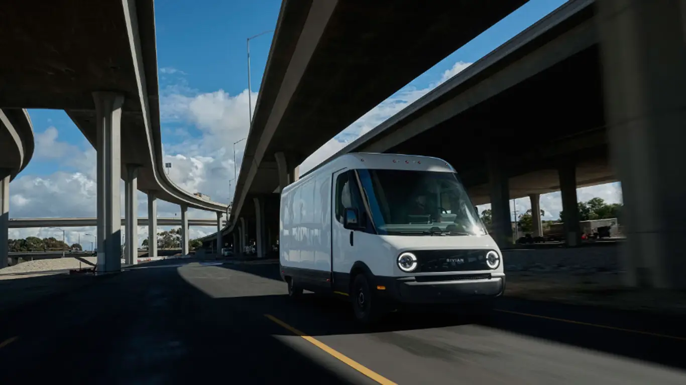 Европу наводнят электрические фургоны, разработанные для компании Безоса