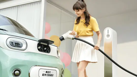 Безопасный молодежный ситикар за 550 тыс. рублей в ретро-стиле