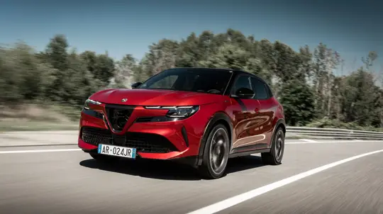 Новый кроссовер от Alfa Romeo обошел Peugeot 2008 и Opel Mokka