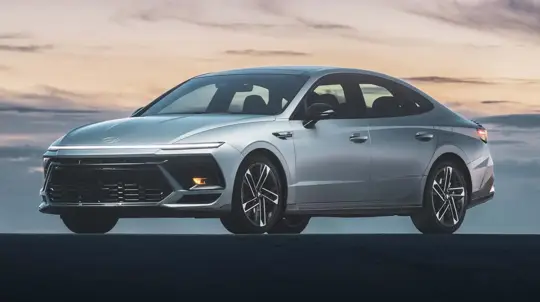 Средняя российская зарплата за обновленный Hyundai Sonata: на сколько подорожал кореец