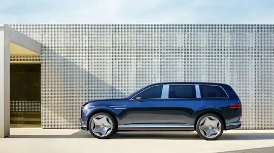 Вращающиеся кресла и независимые встроенные динамики для сидений: корейцы хотят переплюнуть Rolls-Royce