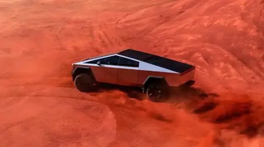 Илон Маск произвел фурор одной лишь фразой: она касается нового Tesla Cybertruck и его будущего