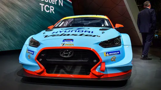 Джеки Чан и избыток топлива: спортивные модели корейской марки могут начать сильно тормозить