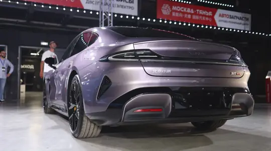 Автолюбителям в РФ доступна возможность испытать новый Xiaomi SU7: регион проживания не важен