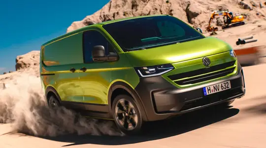 Новый Volkswagen Transporter: больше грузового пространства, большие экраны и более широкий выбор двигателей