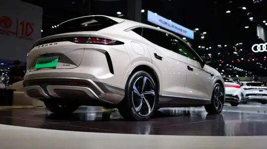 Mercedes-Benz все: компания оставляет свое детище китайской BYD