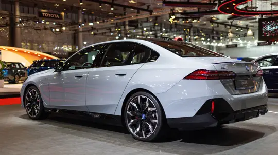 Новые BMW станут немного б/у: компания будет использовать ключевую деталь со старых машин в новых электромобилях