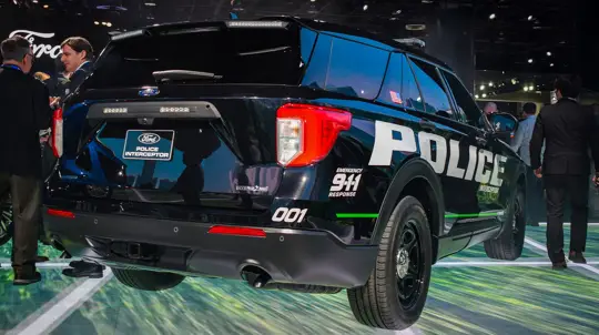 Импортозамещение по-русски: на смену Мерсам и БМВ пришла снятая с производства модель Kia