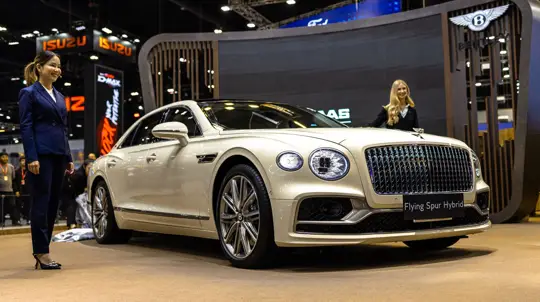 Это даже не Bentley: идеальная машина для российских водителей