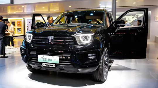 В России появилась альтернатива Land Cruiser: китайский роскошный Крузак стоит очень дешево