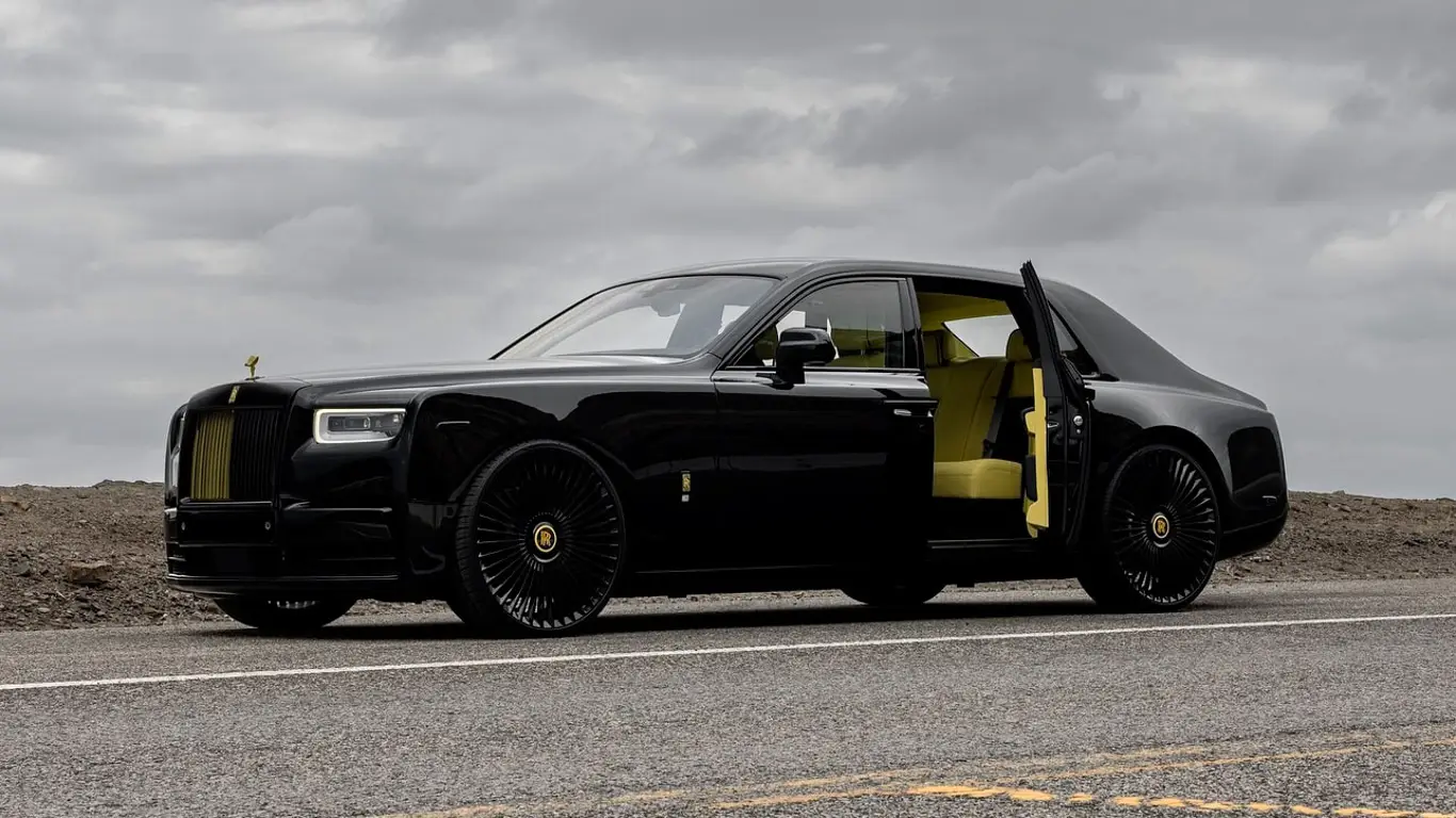 Rolls-Royce Phantom с тюнингом: лимузин или лимонный шедевр