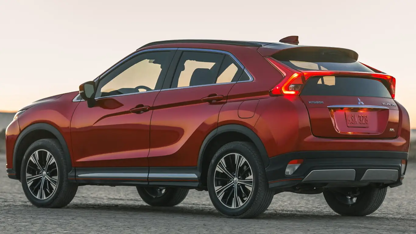 Япония постепенно ослабляет санкции против России: еще одна надежная модель вернулась на рынок