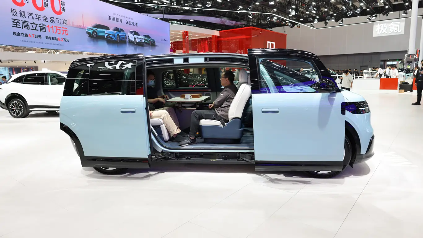 Такой минивэн купить не жалко: стоит всего 1 млн рублей и подойдет всем