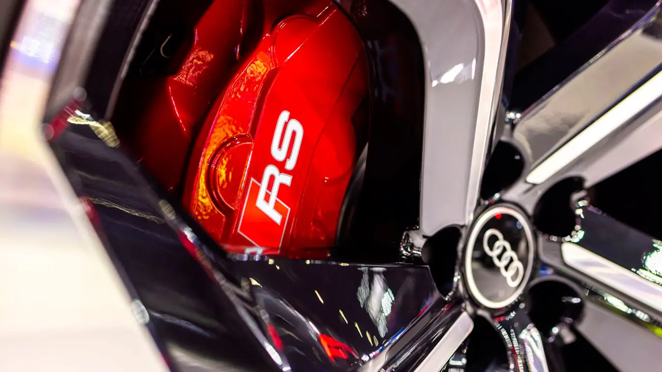 Экстренное торможение на скорости: AEB станет вашим ангелом-хранителем