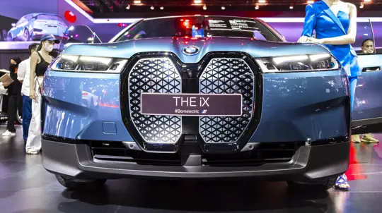 Заряда хватит на долго: немецкий электрический премиум за 13,55 млн рублей уже в России