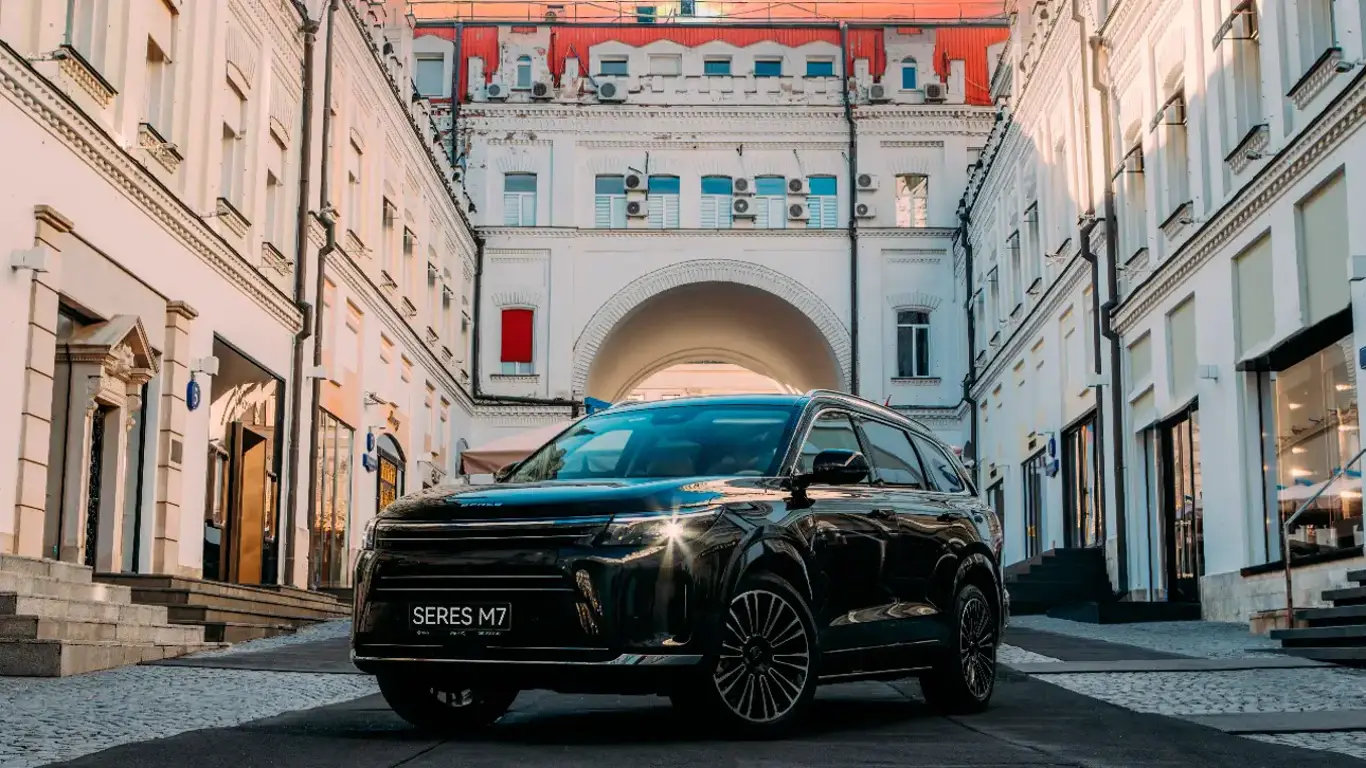 В Россию вернулся Mercedes: приложение марки будет работать с этими машинами