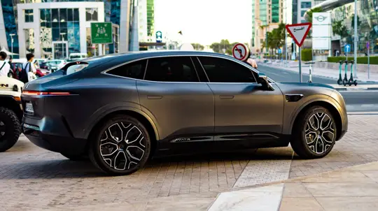 Запас хода до 625 км и до 578 электрических лошадей за 5250 рублей в год: в РФ появится новый кроссовер