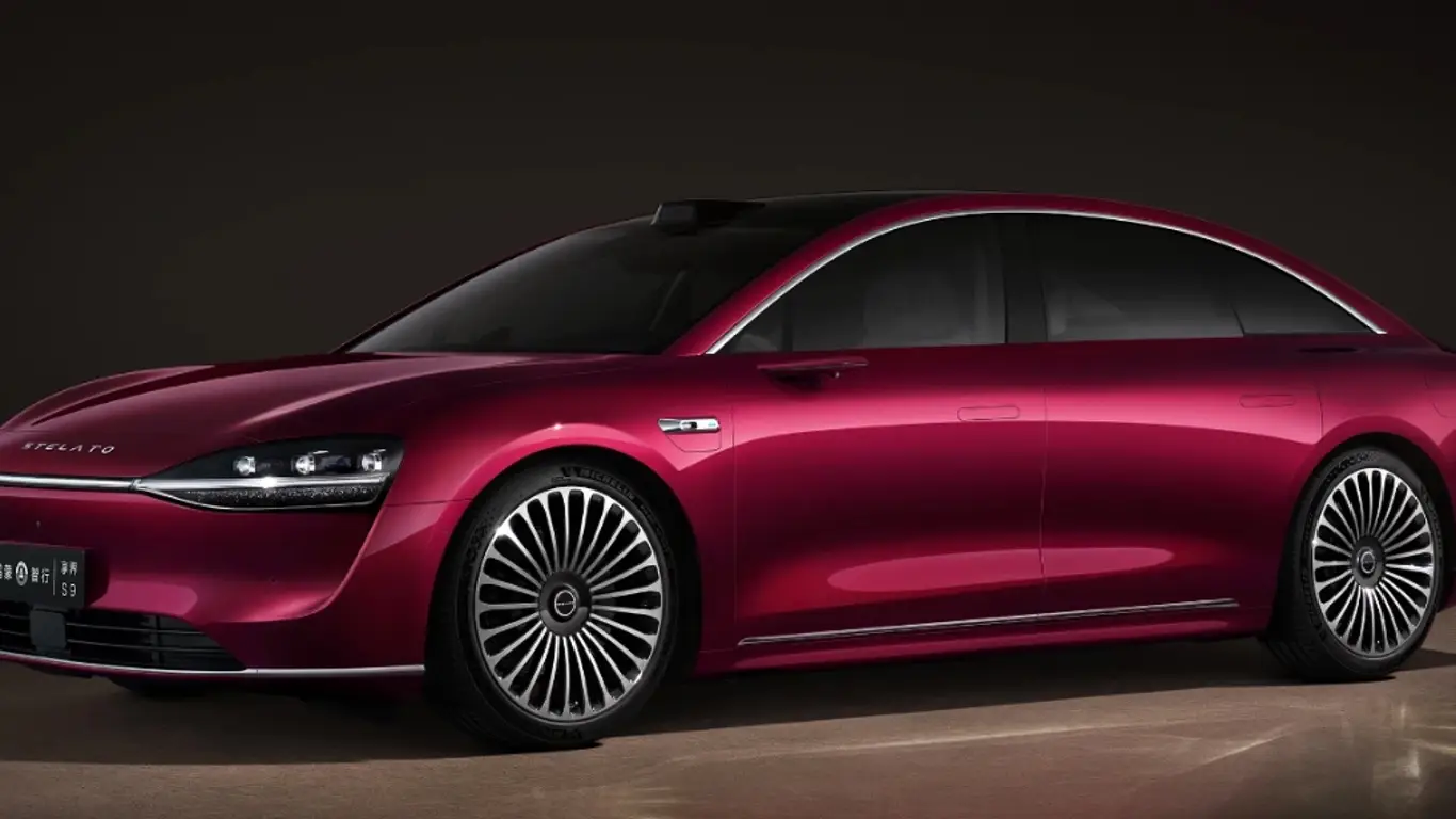 Материал будущего: на дороги вышел электрокар, очищающий воздух вокруг себя