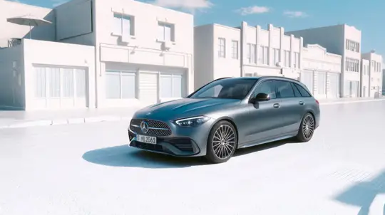 Mercedes обновляет культовую модель: что скрывает рестайлинг C-Class