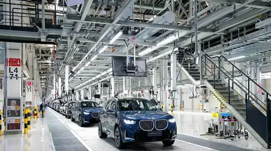 BMW быстро подсуетилась: компания начала возвращать в Россию свои кроссоверы