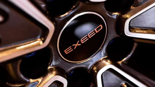 Рестайлинговый кроссовер Exeed VX появится на авторынке РФ в декабре 2023 года