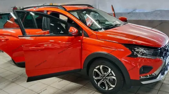 Iskra рассекречена: смотрим салон, комплектацию и цвет «Табаско»