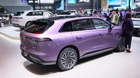 Зарядка, автоконсьерж и 8 лет гарантии: этот авто поломается только после продажи