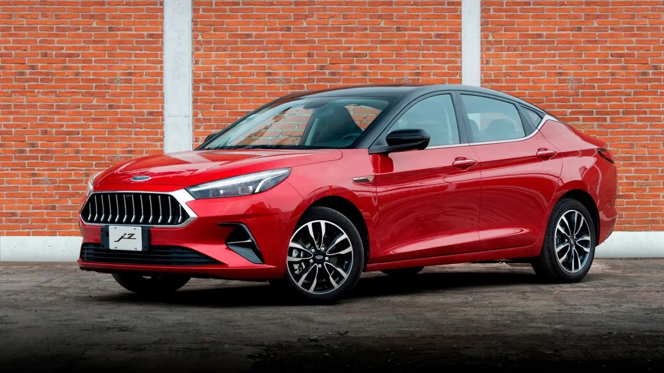 JAC J7: новый взгляд на седаны среднего класса