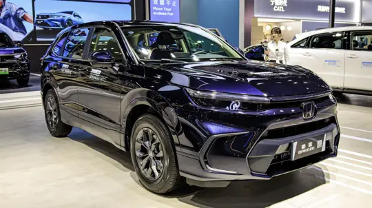 Брать или обходить стороной: эксперты объяснили, как выбрать Honda Breeze в России