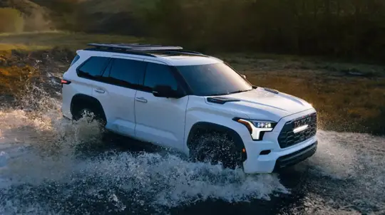 Владельцы Toyota Sequoia назвали главные плюсы и минусы внедорожника