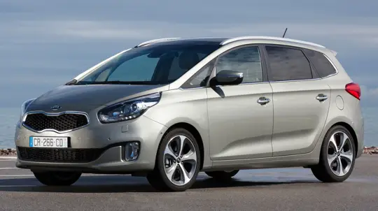 Kia Carens по отзывам владельцев: названы надежные узлы и слабые места